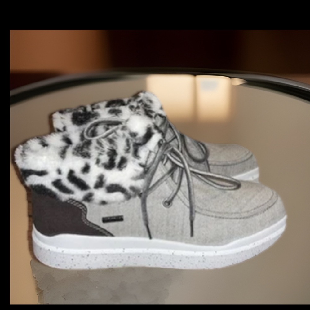 ROMIKA HELSINKI GREY CHUKKA FUR LINED LEATHER PATCHES & LACES BOOT SHOES NWT SZ8